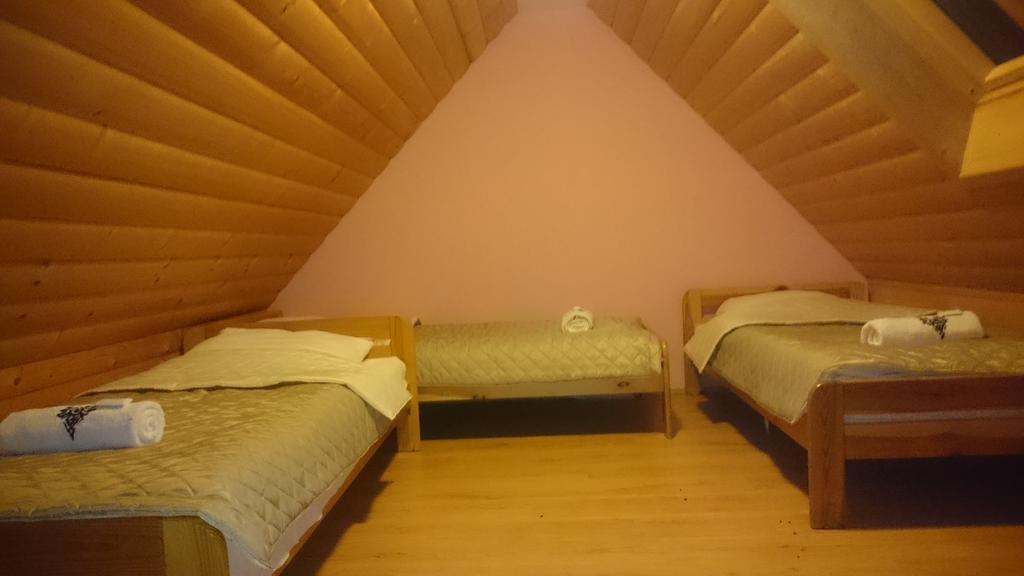 Pod Tatrami Bed & Breakfast Буковина Татжанска Стая снимка