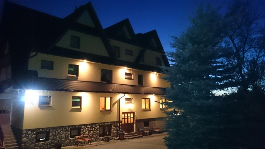Pod Tatrami Bed & Breakfast Буковина Татжанска Екстериор снимка