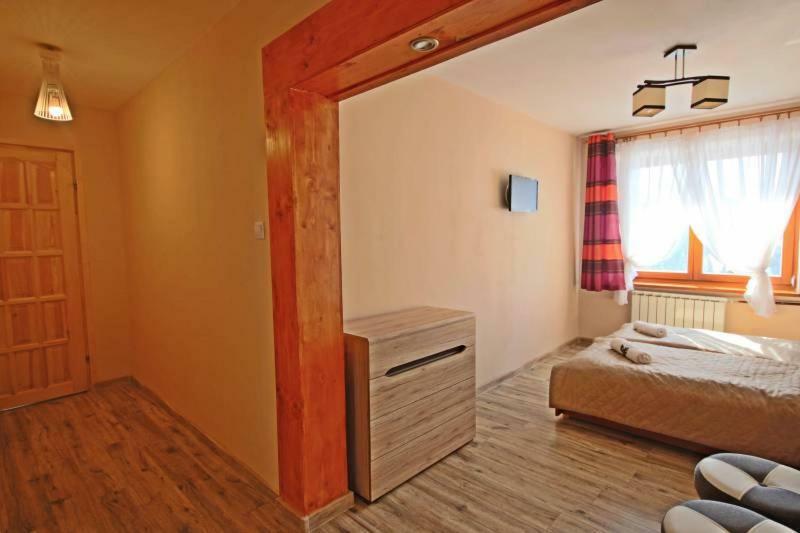 Pod Tatrami Bed & Breakfast Буковина Татжанска Екстериор снимка